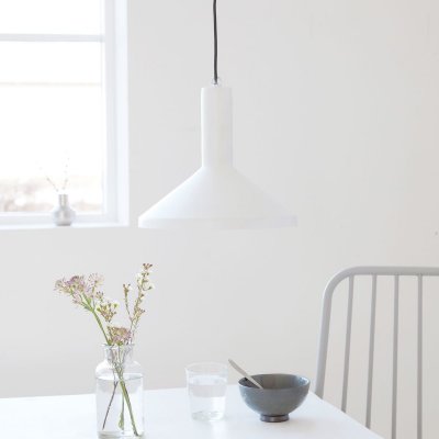 Zoom bild av House Doctor Lampa Mall Made Vit